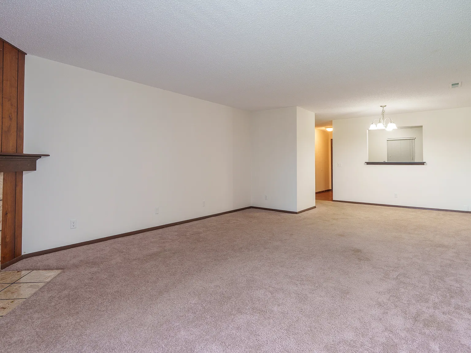 Twin Lakes Apartments - TWC - M-118 — Photo 3