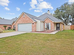 127 Harvest Pointe Cir, Lafayette, LA 70506