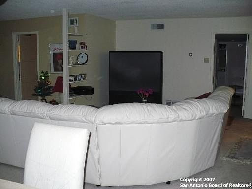 4th image of 7600 BROADWAY #C8