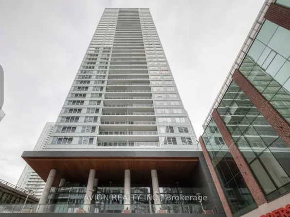 17 Bathurst St, Toronto, ON