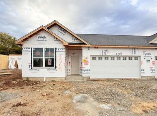 1569 Meadowview Ct, Whitewater, WI 53190