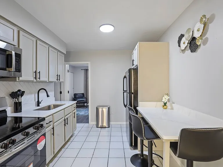 10549 Crown Rd #7 — Photo 9