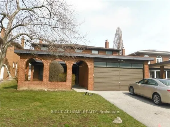 38 Clovercrest Rd, Toronto, ON M2J 1Z6