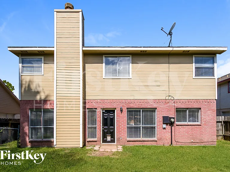 1219 Catskill Dr — Photo 15