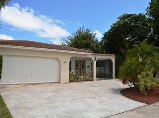 1040 SW 12th Ave, Boca Raton, FL 33486