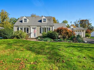 50 Overlook Dr, West Springfield, MA 01089