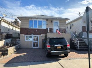25 Roosevelt Ave, Staten Island, NY