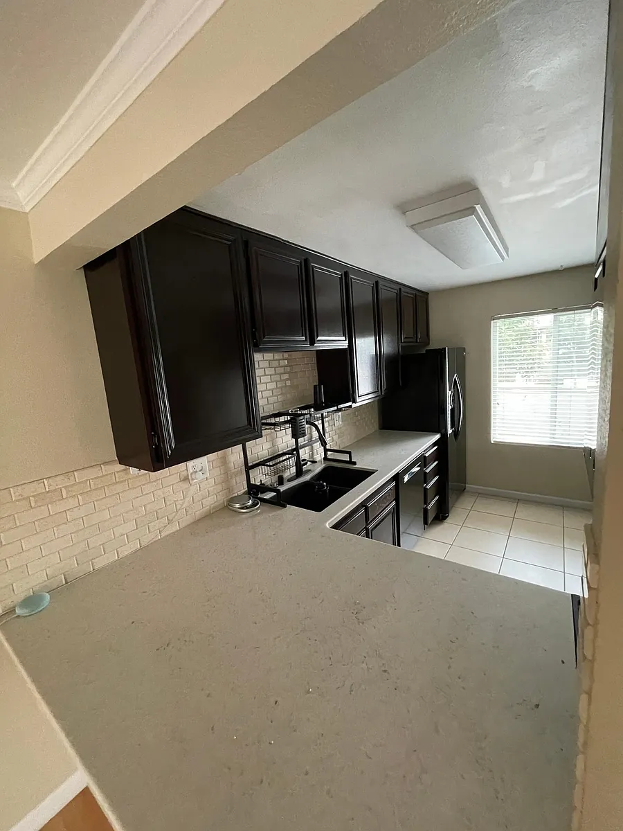 Building Photo - 9302 W Heaney Cir