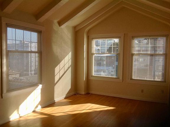 3rd image of 2701 Van Ness Ave