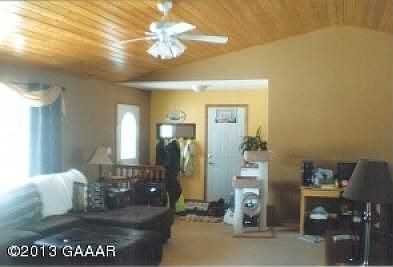 5th image of 1002 Skyline Dr NE