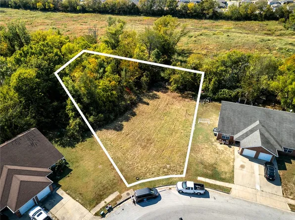 989 S Erika Ave #11, Fayetteville, AR 72701