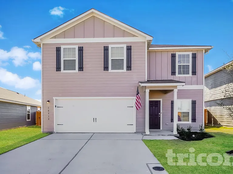 10918 Chatham Ct — Photo 1