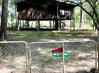 475 Getaway Ln, Surrency, GA 31563