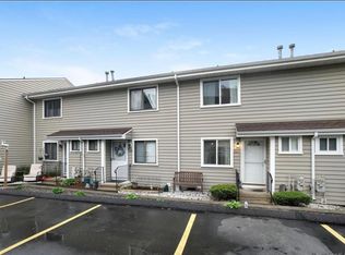 126 Monticello Dr, Branford, CT 06405