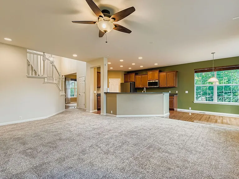 2647 Gray Wolf Loop — Photo 5
