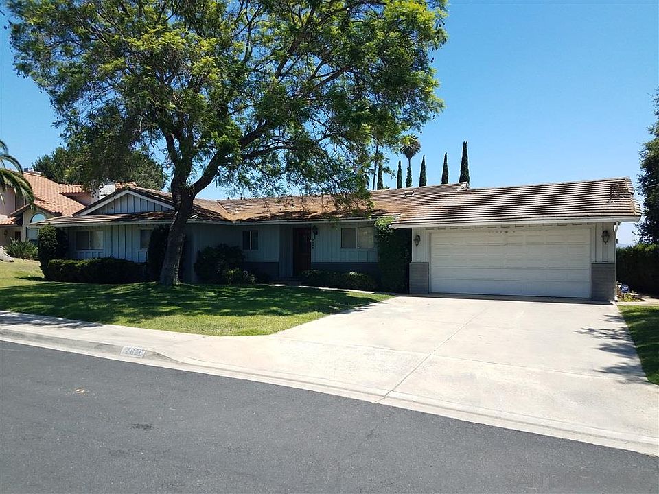1st image of 2028 Ginny Ln