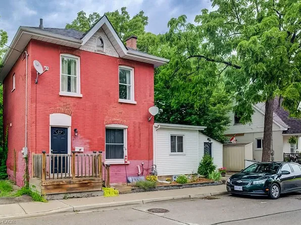 38 Rose Ave, Brantford, ON N3S 2M2
