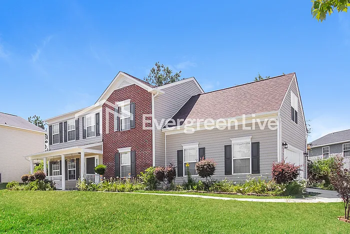 4 bed, 2.5 bath, 2286 sqft, $2,095 — Photo 2