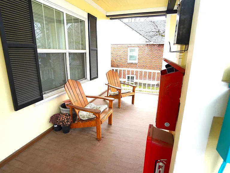 2506 W Woodlawn Ave #3 — Photo 3