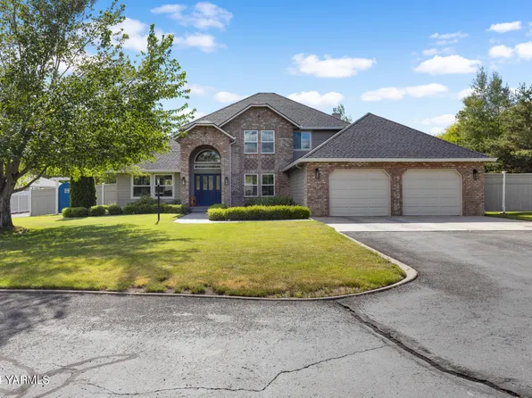 6 N Pear Ave, Yakima, WA 98908
