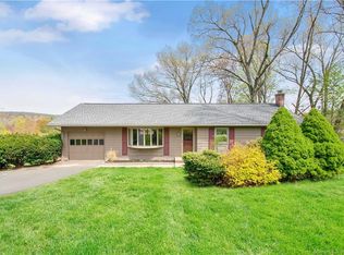 32 Hilltop Ave, Vernon, CT 06066