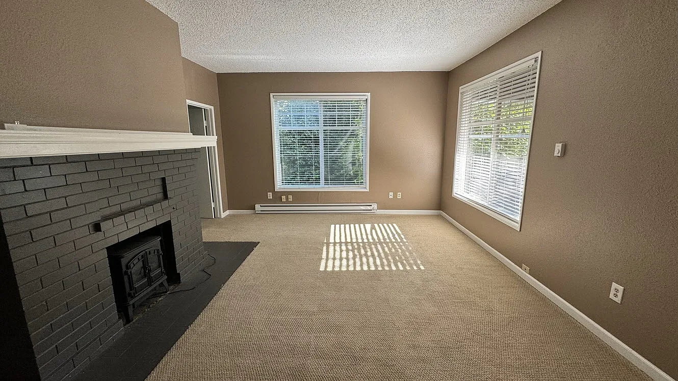 322 24th Avenue East, Unit B — Photo 1