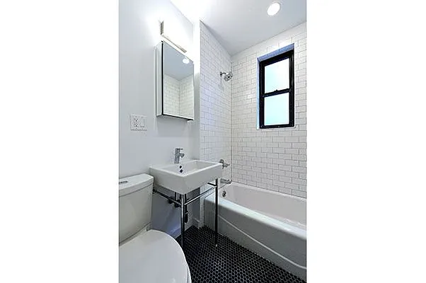 Rented by Aether Property Group | media 4