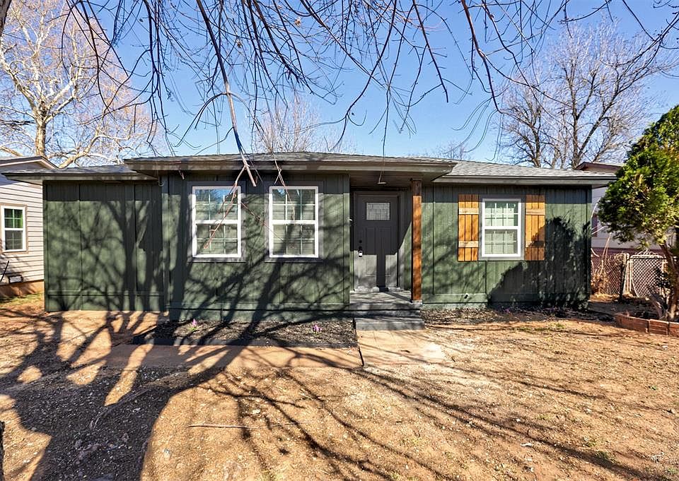 1st image of 1311 SE 39th St