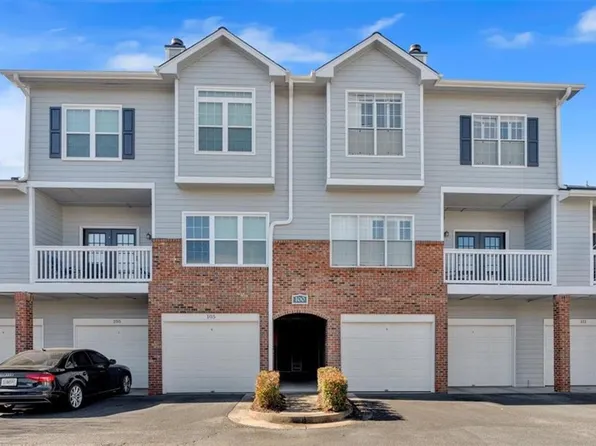 107 Vinings Forest Cir SE, Smyrna, GA 30080