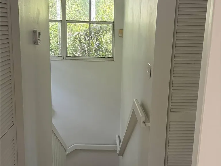 3611 SW 37th Ave #19 — Photo 19