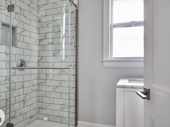 261 Broadway #1, Somerville, MA 02145