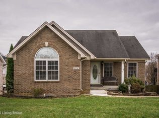 8714 Vision Pl, Louisville, KY 40229