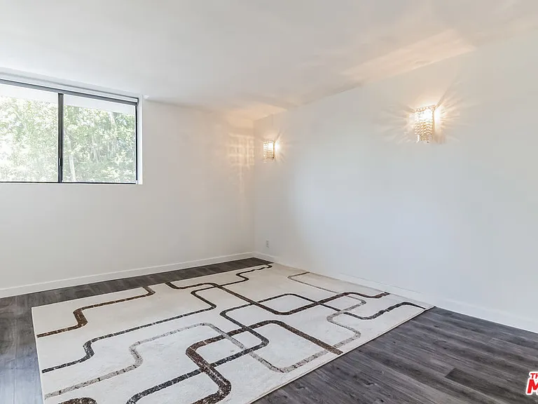 10535 Wilshire Blvd #404 — Photo 20