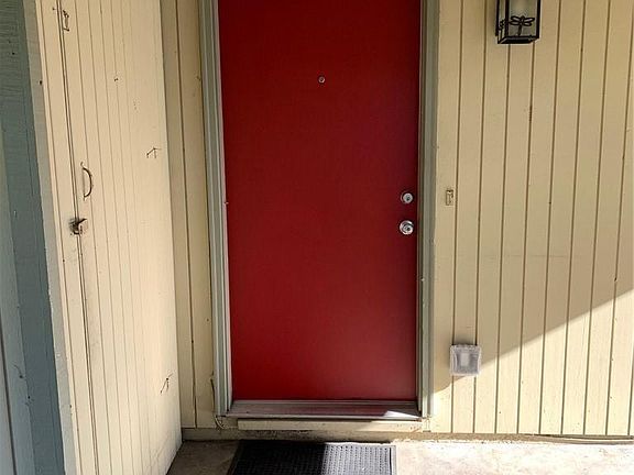 3rd image of 1411 Josephine Ct SW