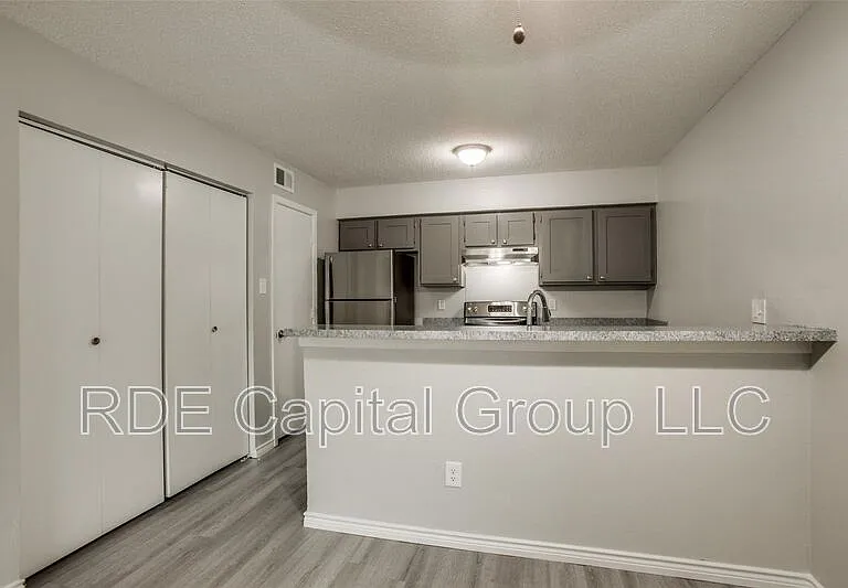1935 Cranford Dr #104 — Photo 4