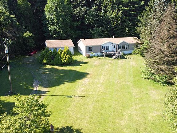 2nd image of 129 Hillside Ln