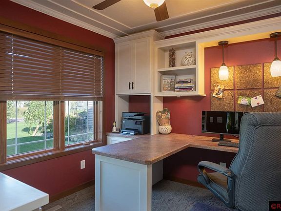 3rd image of 137 Creekside Dr