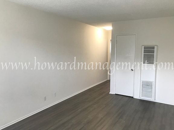 3rd image of 3854 Mentone Ave APT 9