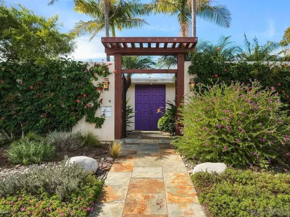 8718 Dunaway Dr, La Jolla, CA 92037
