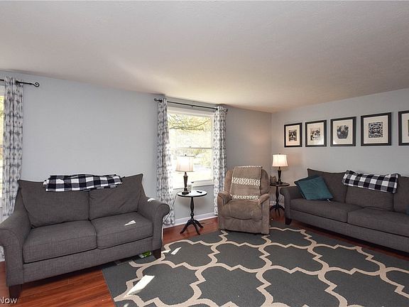 5th image of 8396 Barton Dr