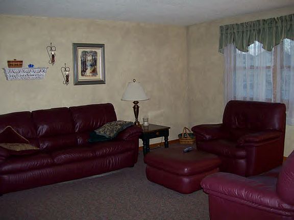 3rd image of 419 Dellwood Dr