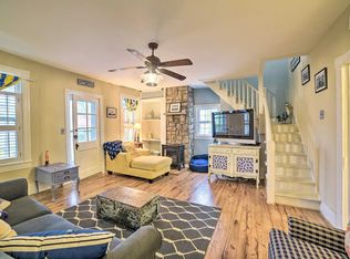 12 Ball St, Colonial Beach, VA 22443
