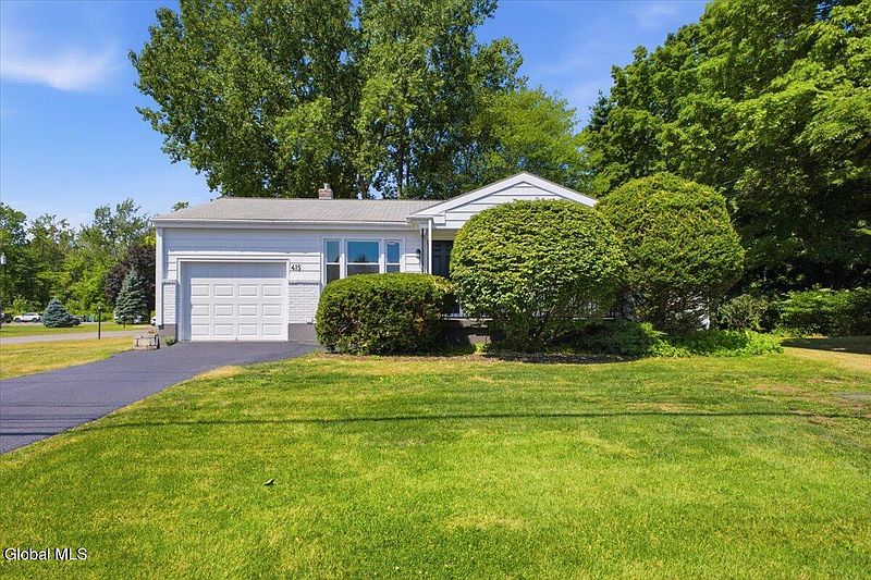 2nd image of 415 Bay Road