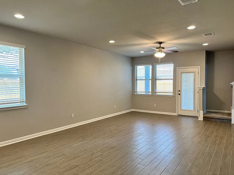 2724 Juniper Woods Rd — Photo 6