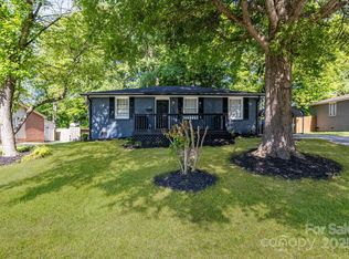 3637 Glenville Ave, Charlotte, NC 28215