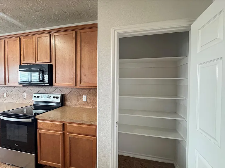 11531 Jacinth Ct — Photo 13