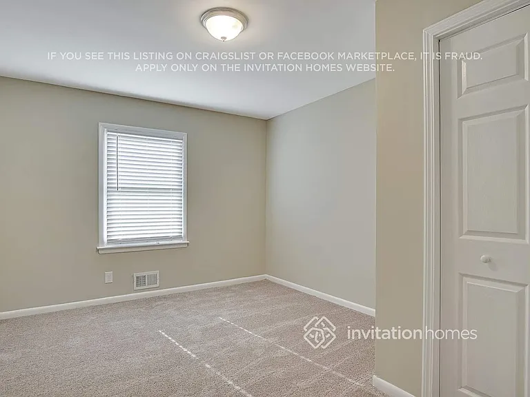 1690 Camperdown Cir — Photo 12
