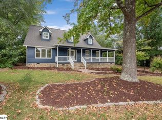 118 Nightingale Ln, Greenville, SC 29607