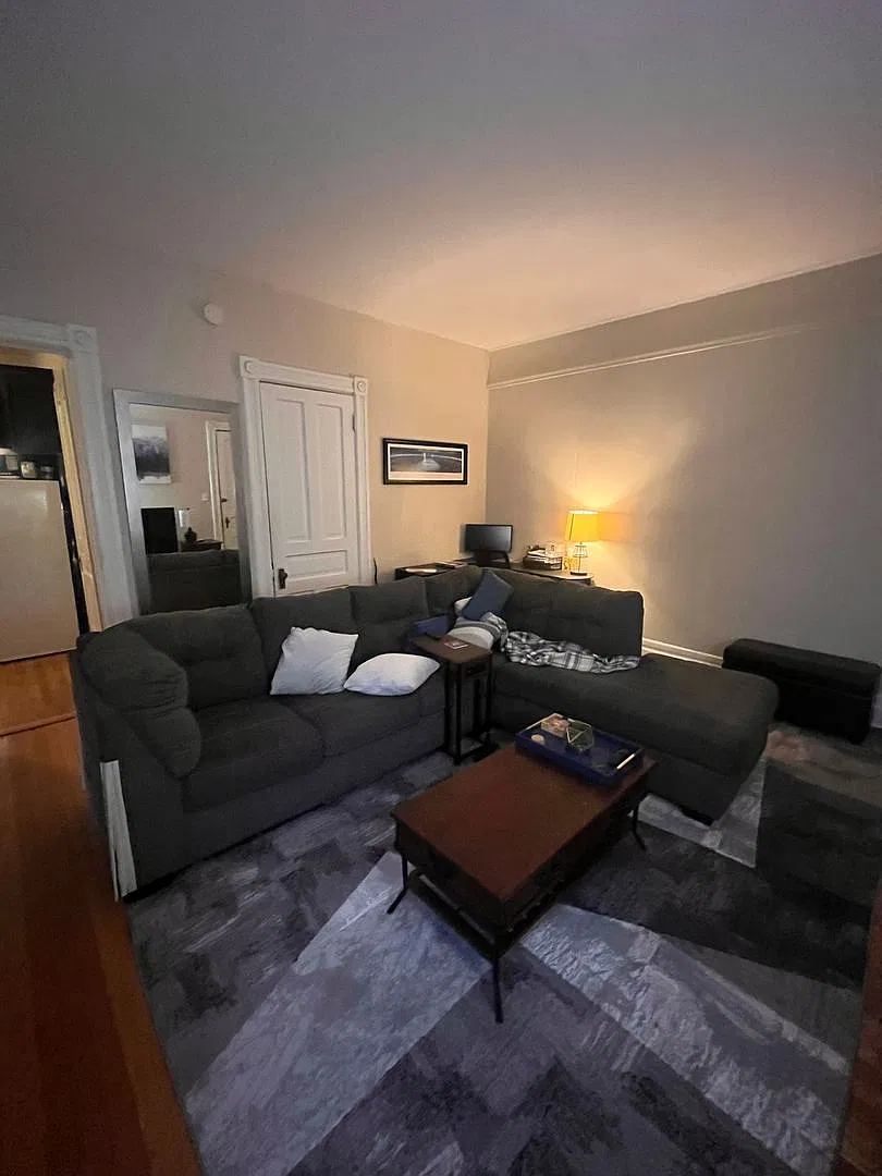 556 Ashland Ave — Photo 4