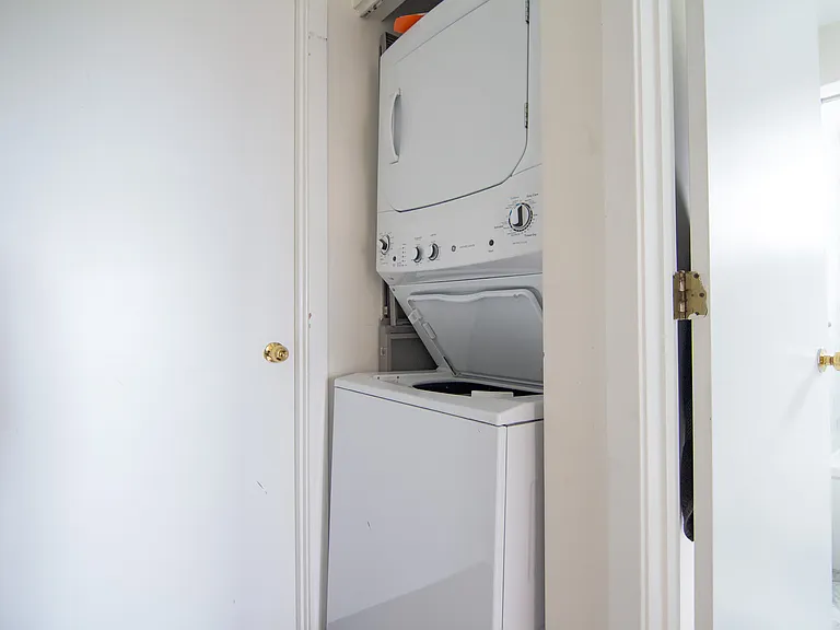 In-unit laundry